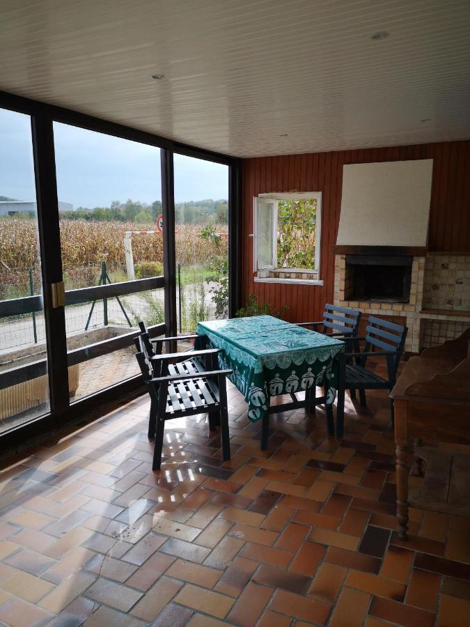 Gite La Maison De L Etang Foucherans  Exterior foto